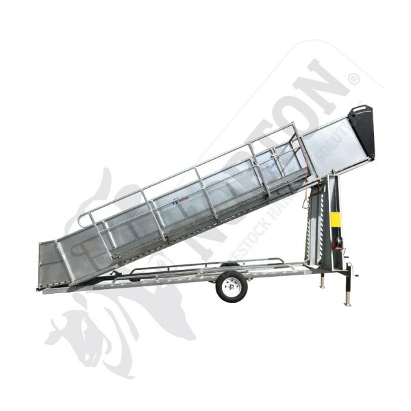 sheep-loading-ramp-portable-single-axle-3rd-deck
