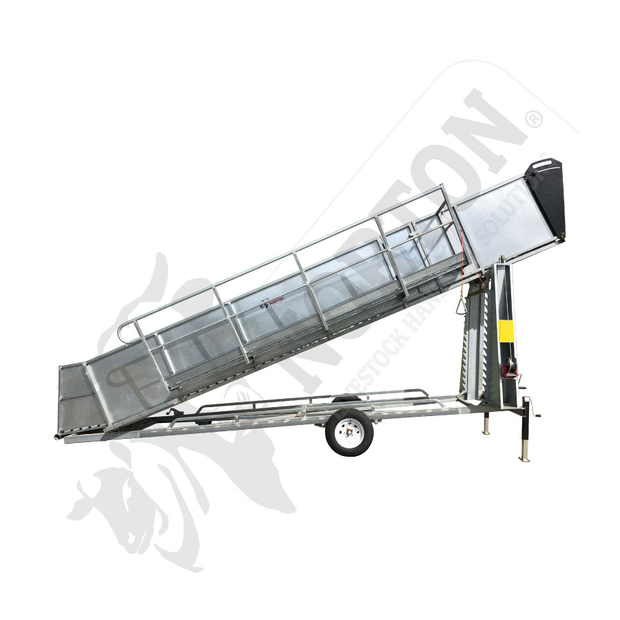 SHEEP LOADING RAMP PORTABLE SINGLE AXLE 3rd DECK 3RD DECK MANUAL HAND
